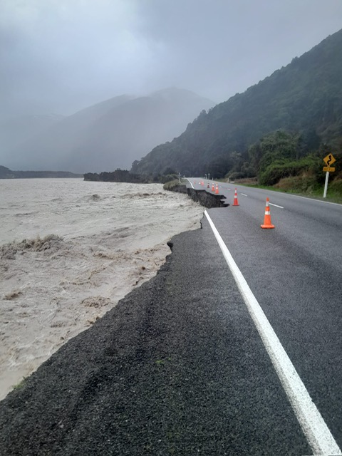 Flooding hits Coast highways - Greymouth Star