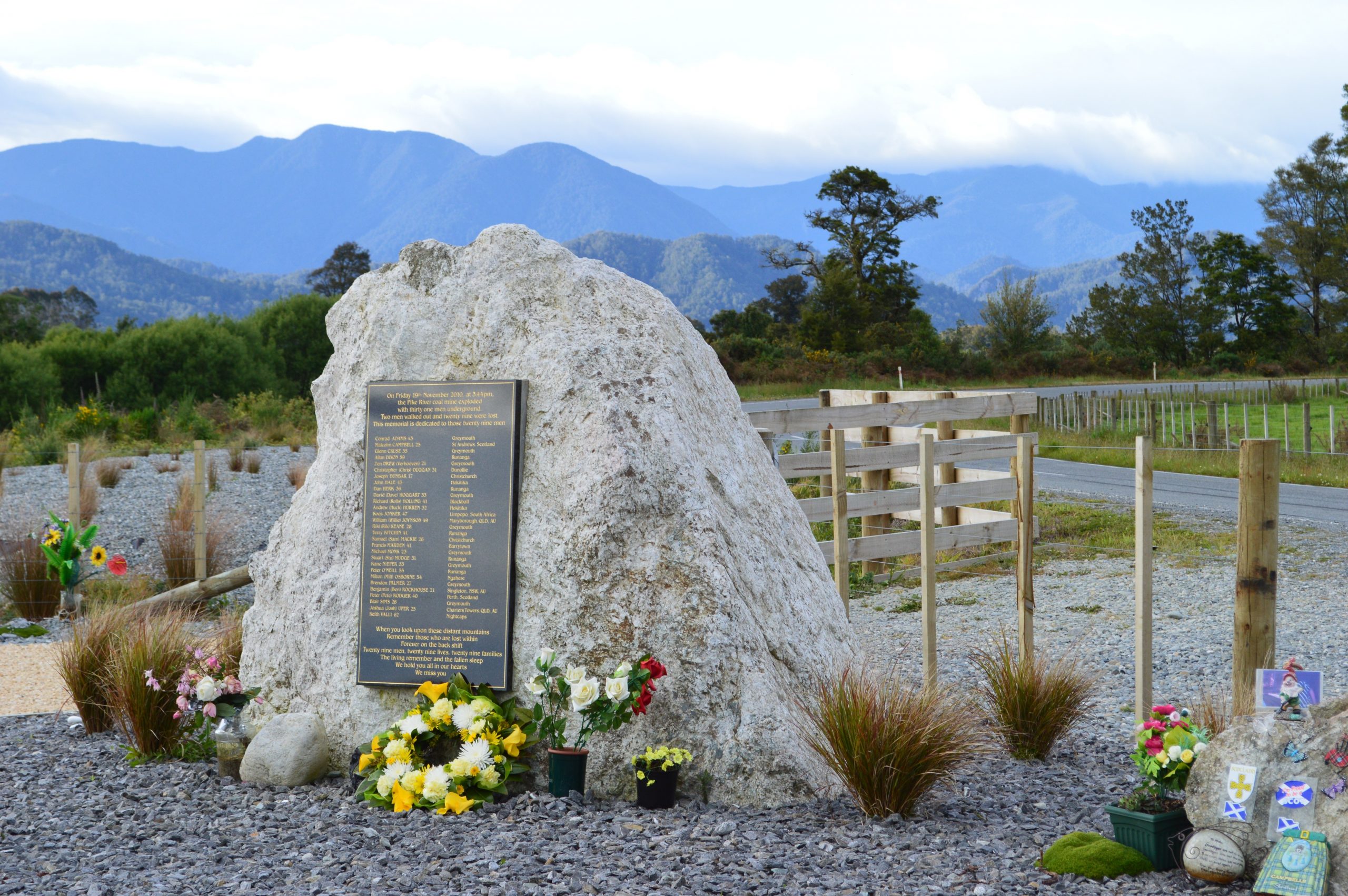 Memorial pavilion begins - Greymouth Star